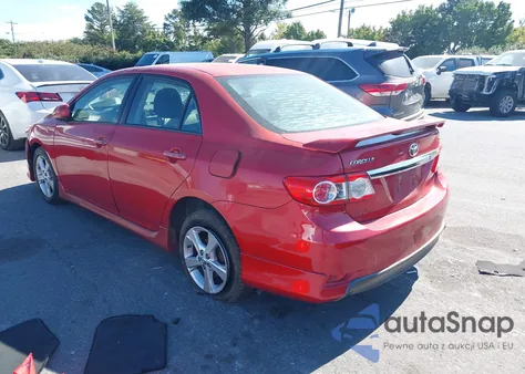 2013 Toyota Corolla S z USA, uszkodzony, nr VIN 5YFBU4EE8DP075551